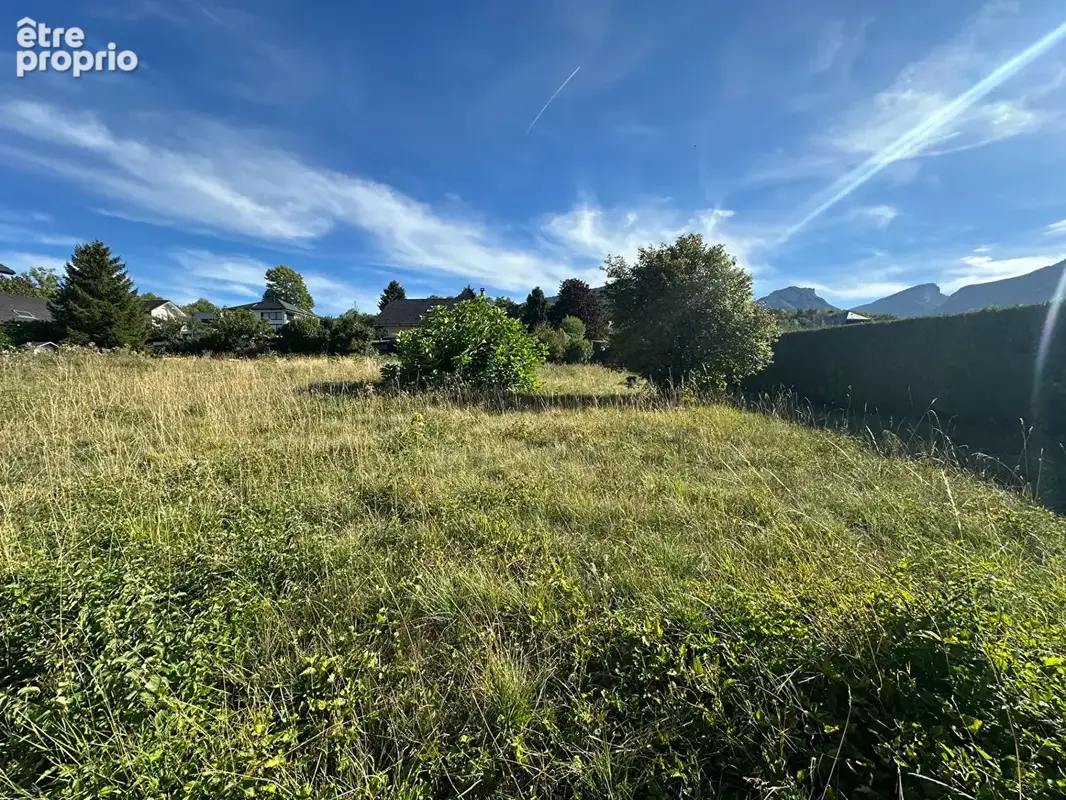 Terrain constructible  proche Chambéry (MONTAGNOLE )1200 m² - photo 2