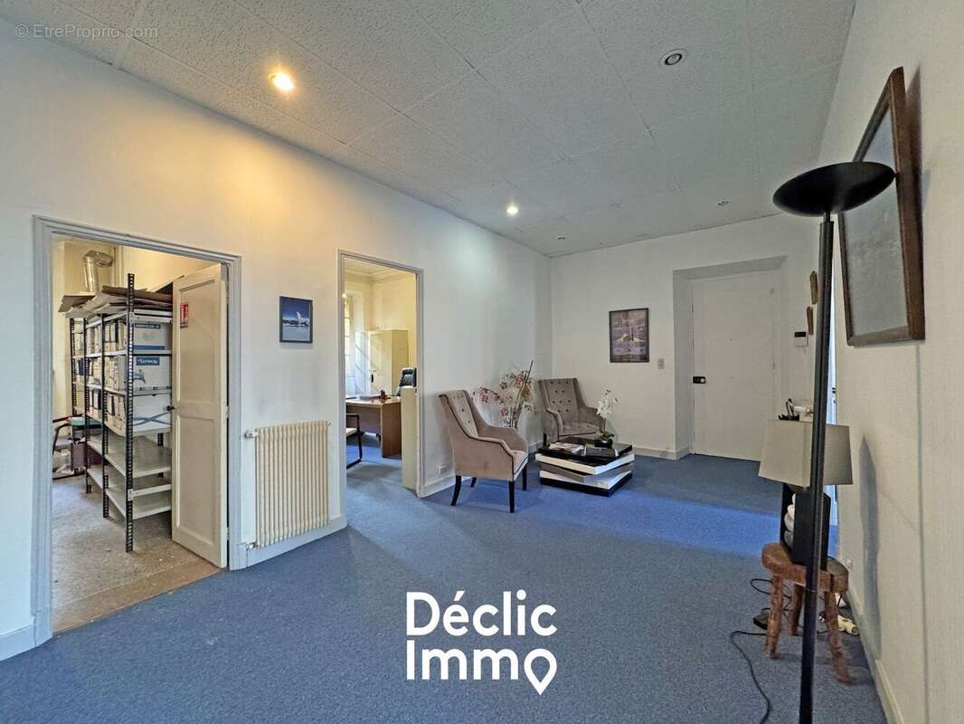 Appartement avec cour et balcon - boulevard du jeu de ballon - grasse - photo 6