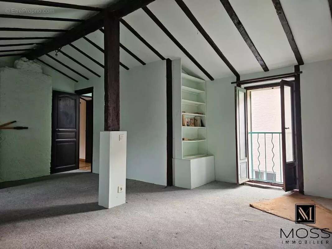 Maison à BERRE-LES-ALPES