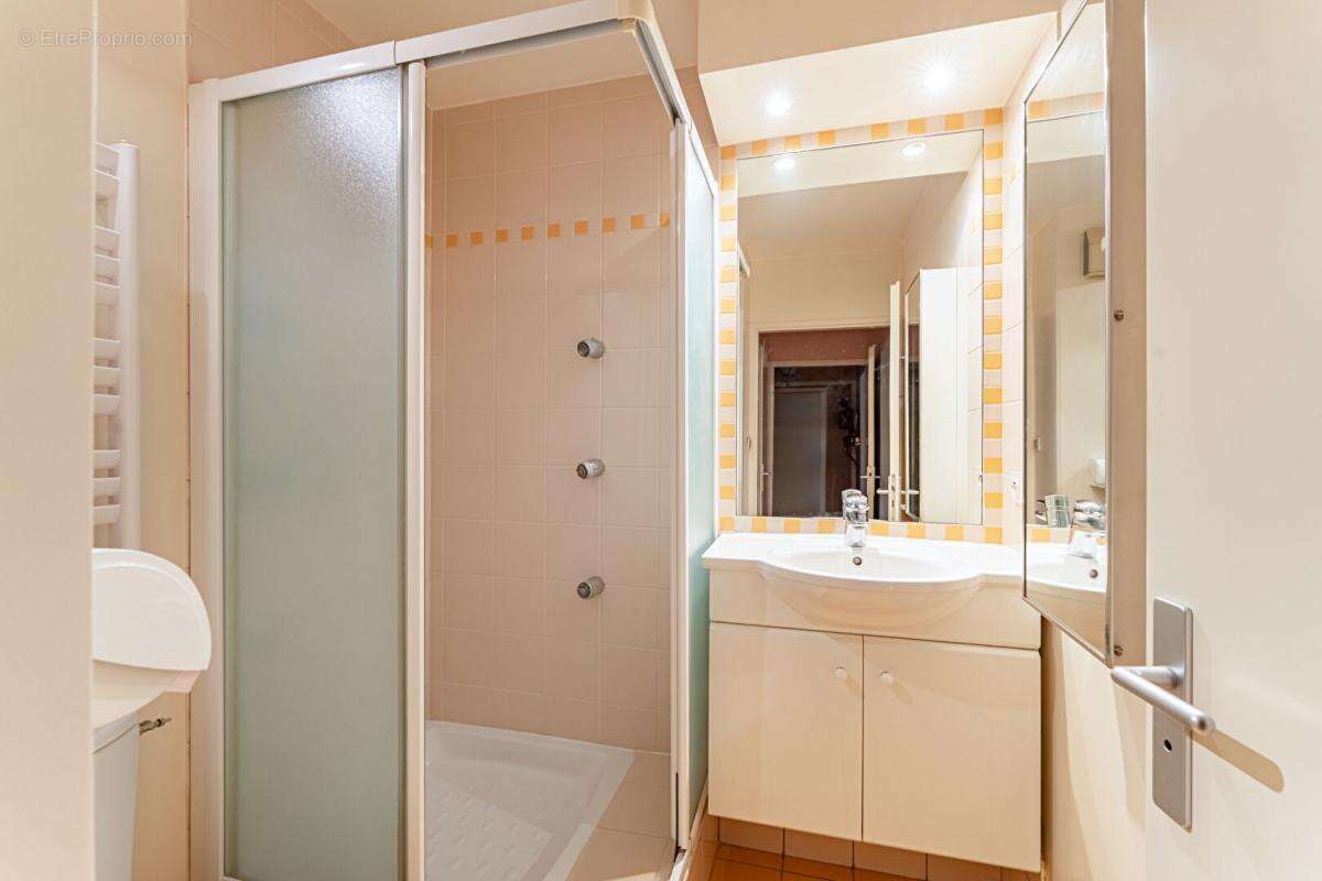 Appartement à SURESNES