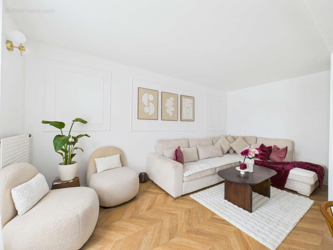 Appartement à SARTROUVILLE