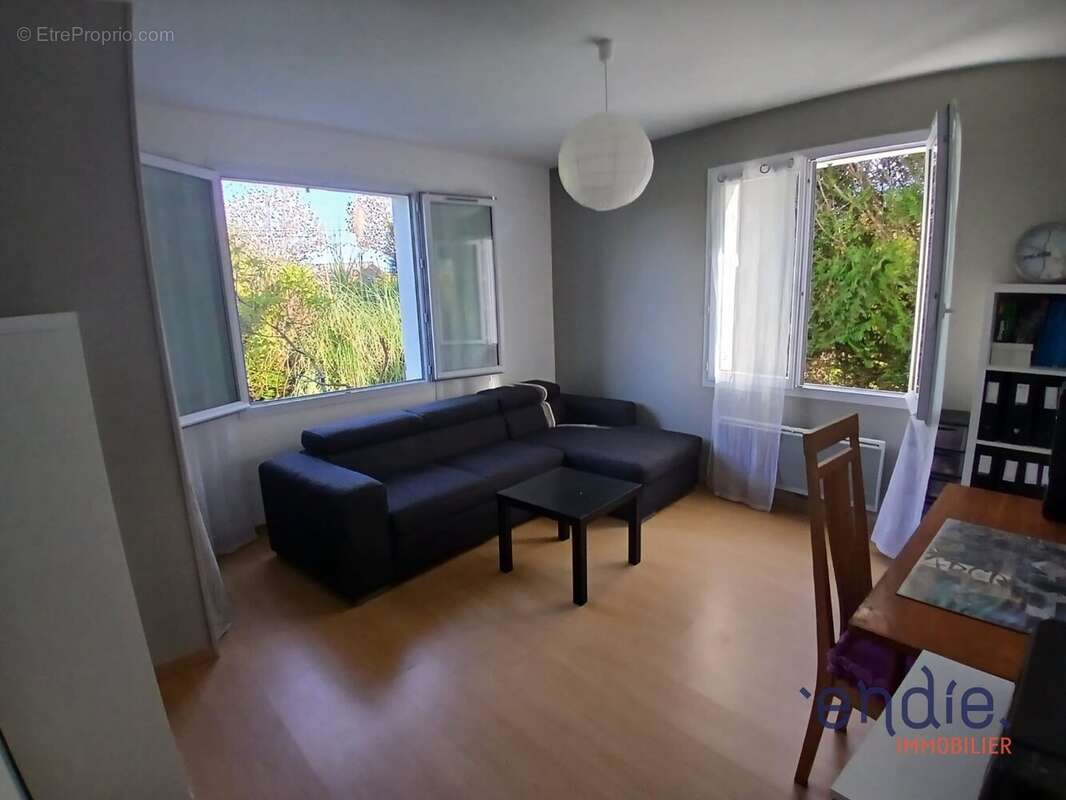 Maison à BONNEGARDE