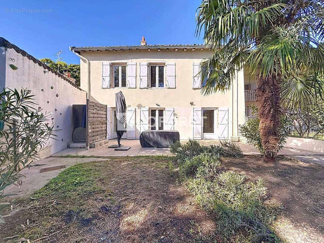 Maison à SAINT-LAGER