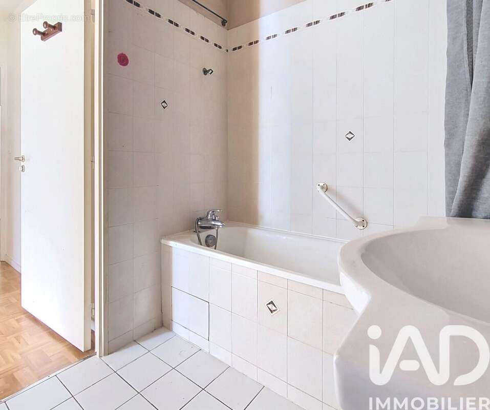 Photo 7 - Appartement à LE KREMLIN-BICETRE