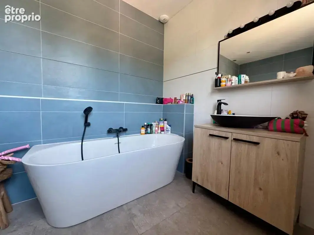 Maison familiale de 231 m² avec piscine, double garage et studio indépendant - photo 19