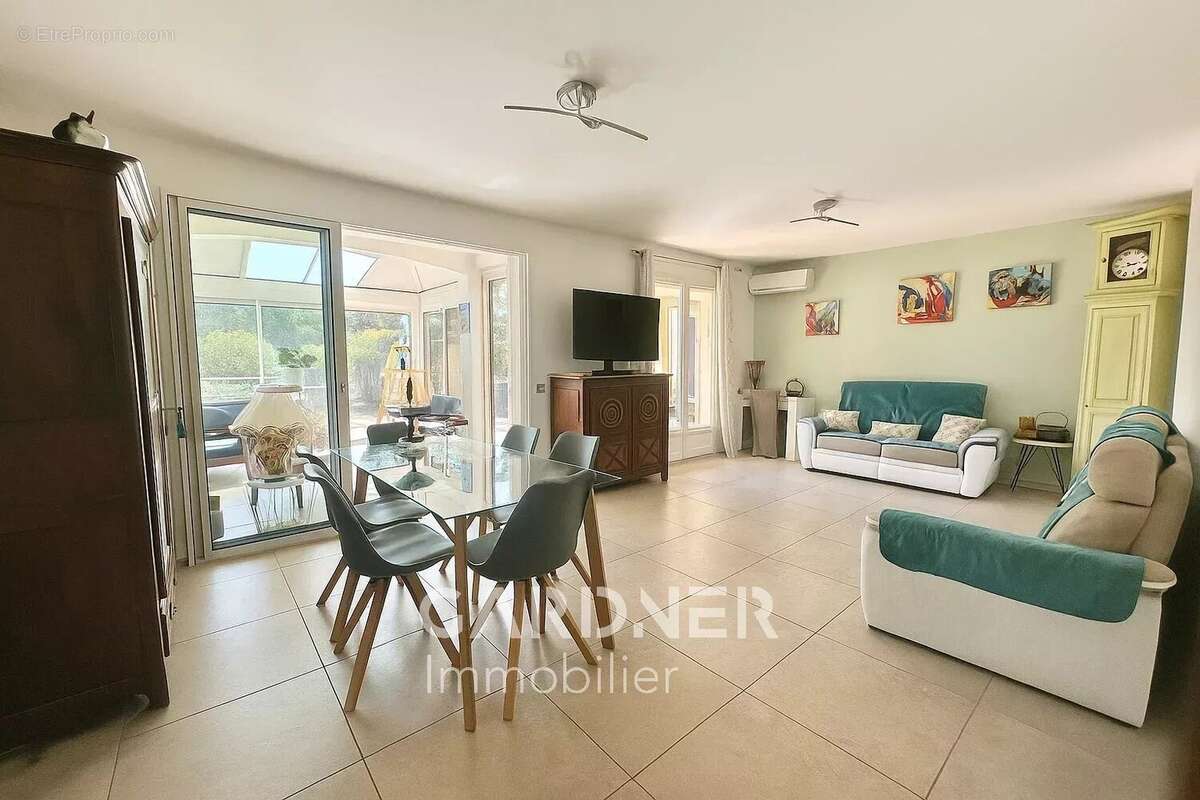 Maison à CARNOUX-EN-PROVENCE