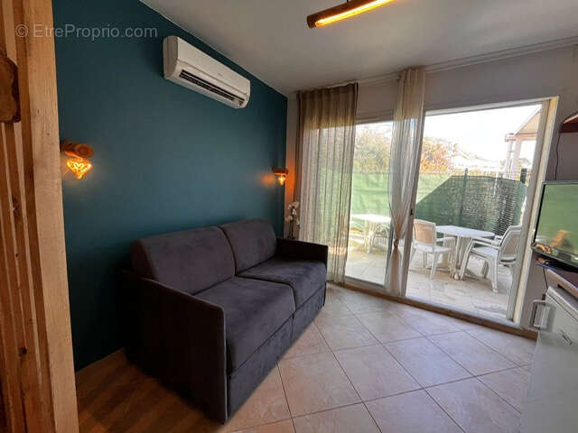 Studio de 17M2 ans un immeuble en première ligne de Mer - photo 2