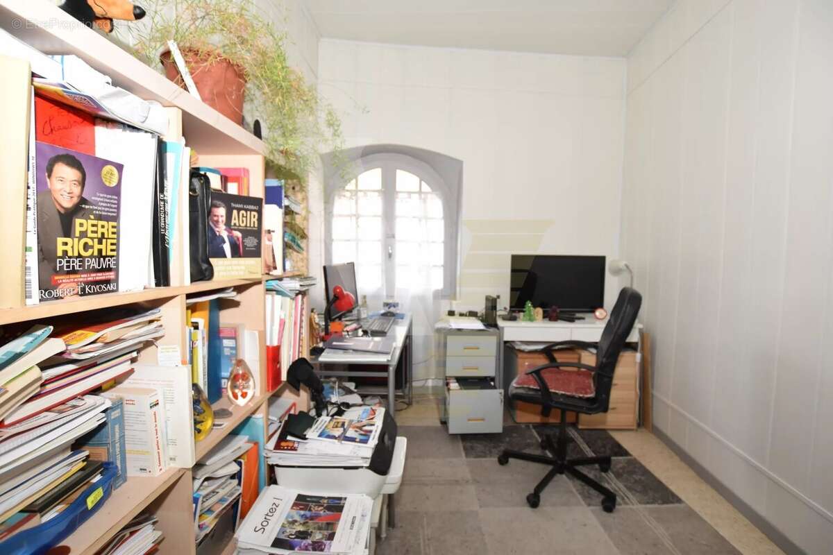 Maison à VILLENEUVE-LES-BEZIERS