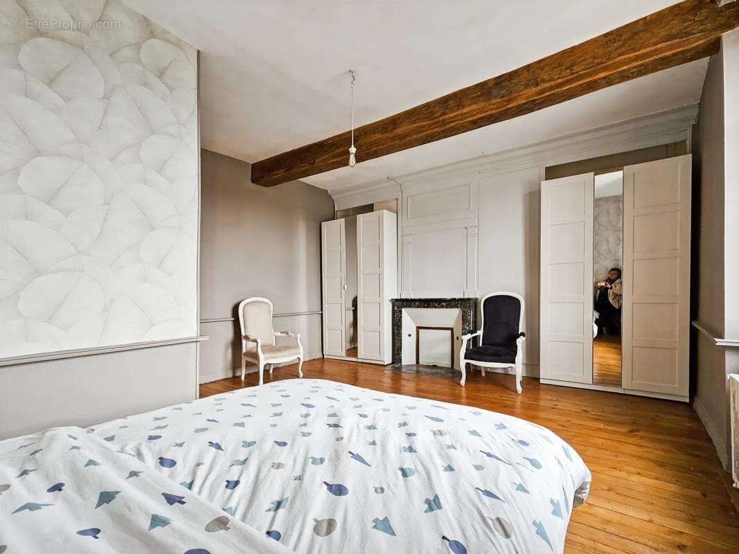 Maison à MILLY-SUR-THERAIN