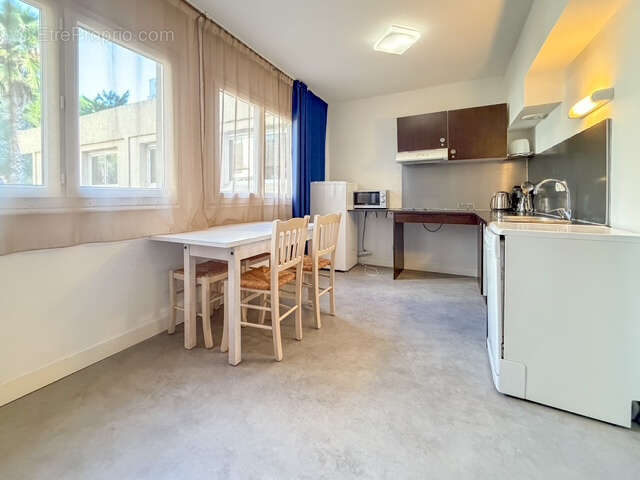 Appartement à LA LONDE-LES-MAURES