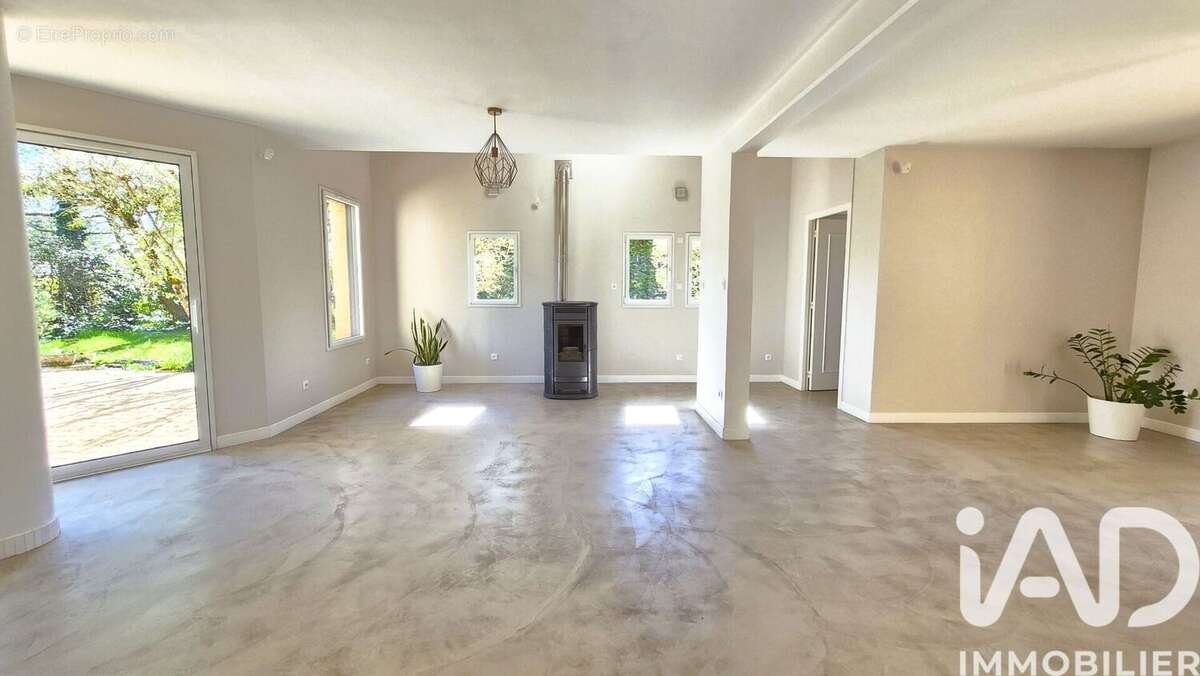 Photo 6 - Maison à CHATEAU-GAILLARD