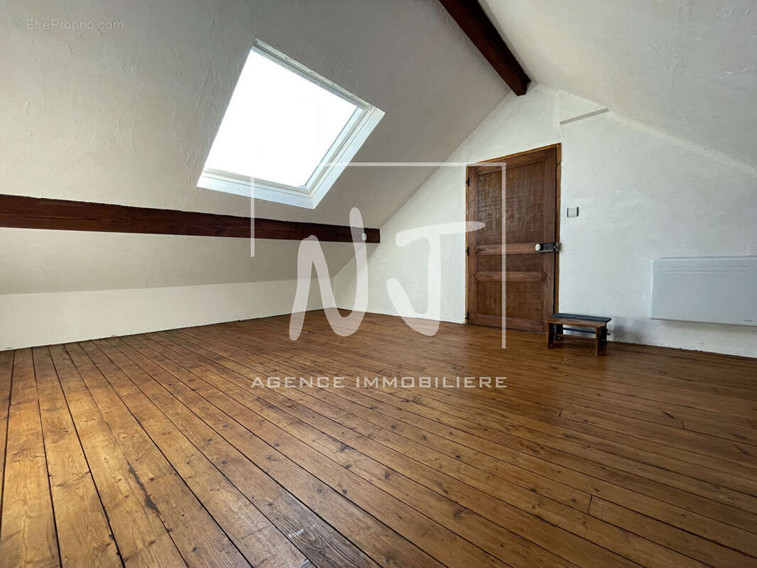 Maison ancienne à vendre aux Ponts De Cé avec garage et jardin - photo 8