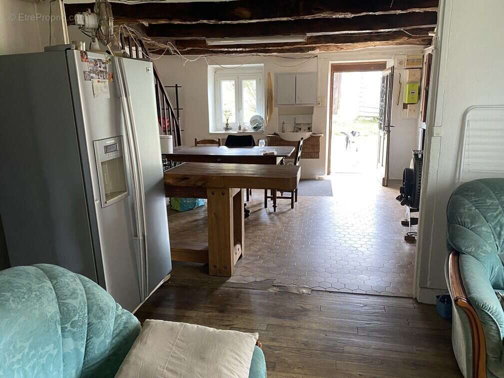 Maison à EYMOUTIERS