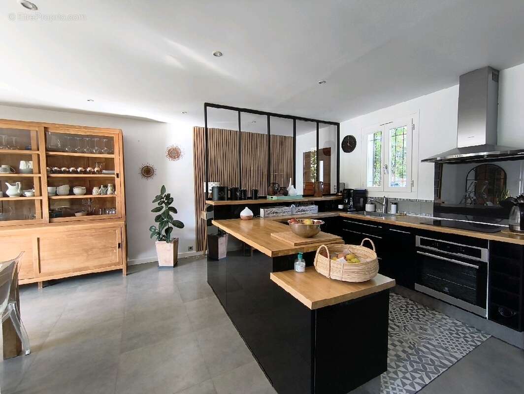 Maison à NESLES-LA-VALLEE