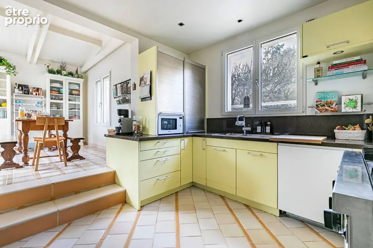 Maison 10 pièces sur un terrain de 706 m² - photo 5