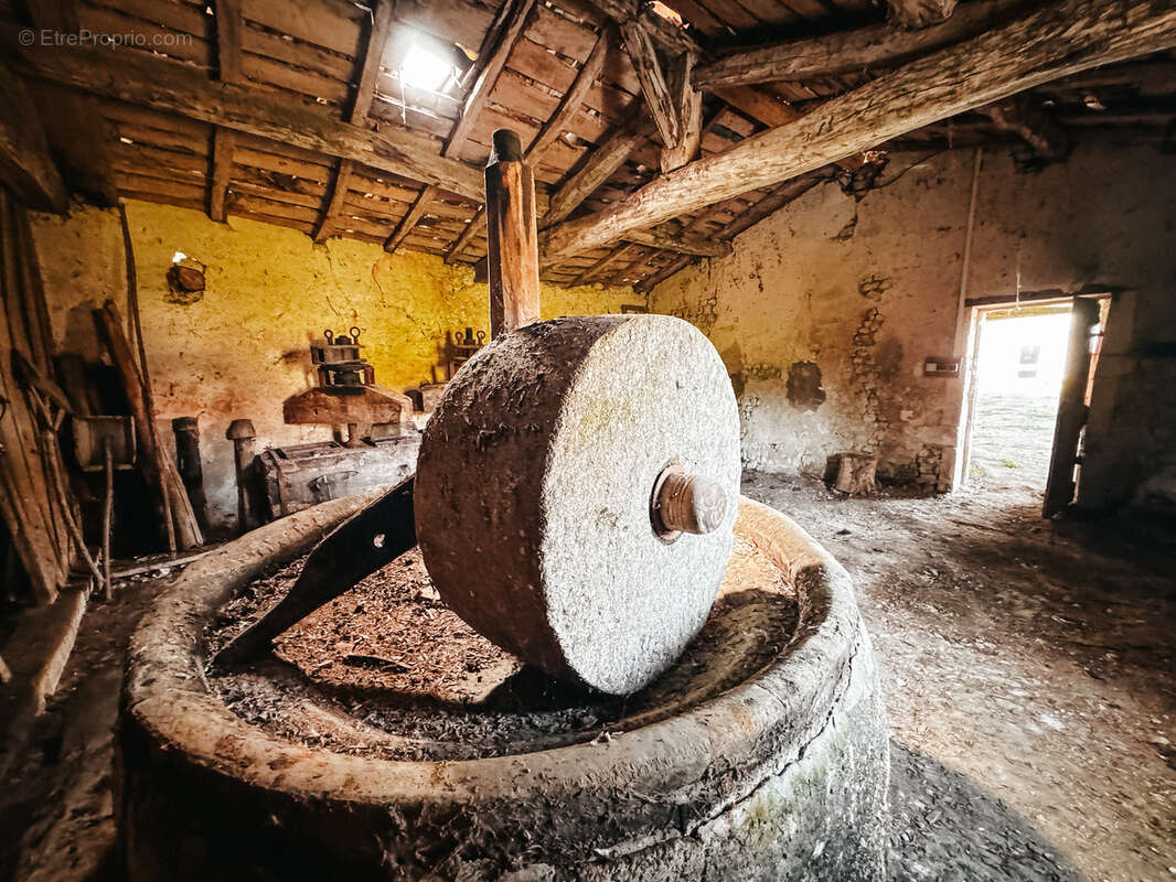 Maison à CHALLIGNAC