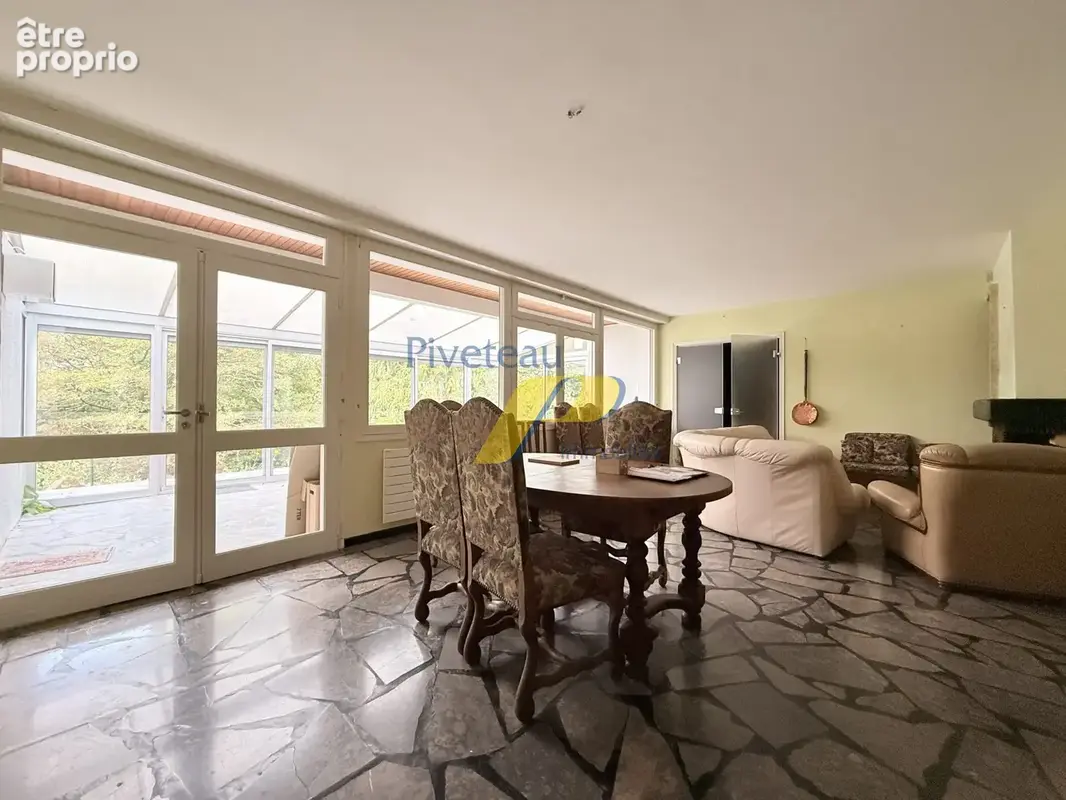 Maison 8 pièces 194 m² à vendre à Basse-Goulaine (44115) - photo 3
