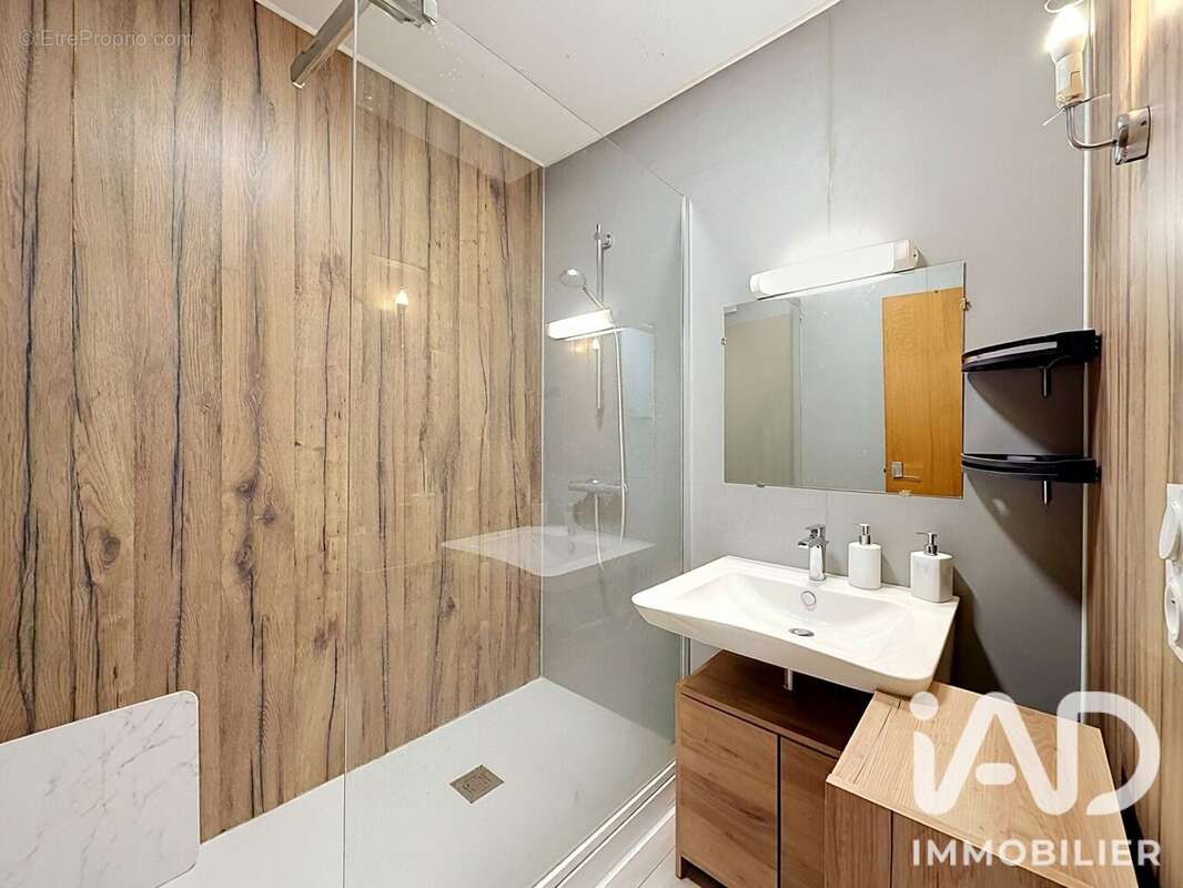 Appartement 47 m² à Millau  - photo 9