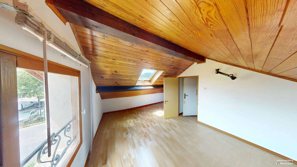 Maison à SAINT-MARTIN-D'HERES