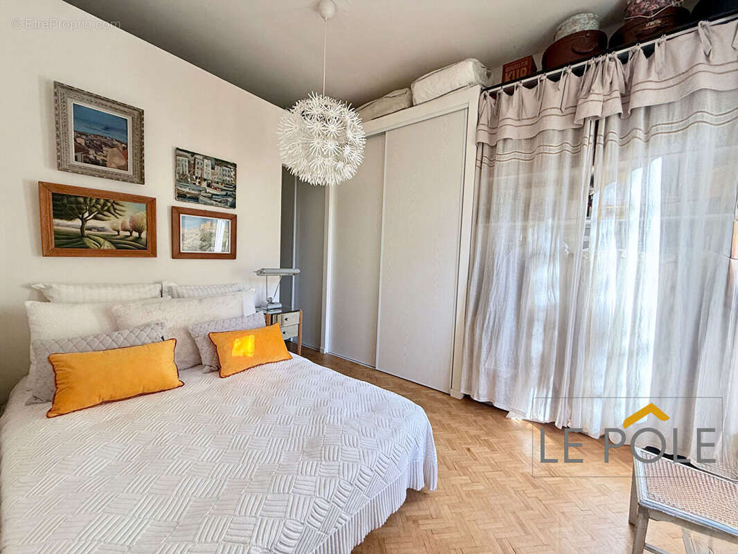 Maison à SAINT-HILAIRE-DE-BRETHMAS