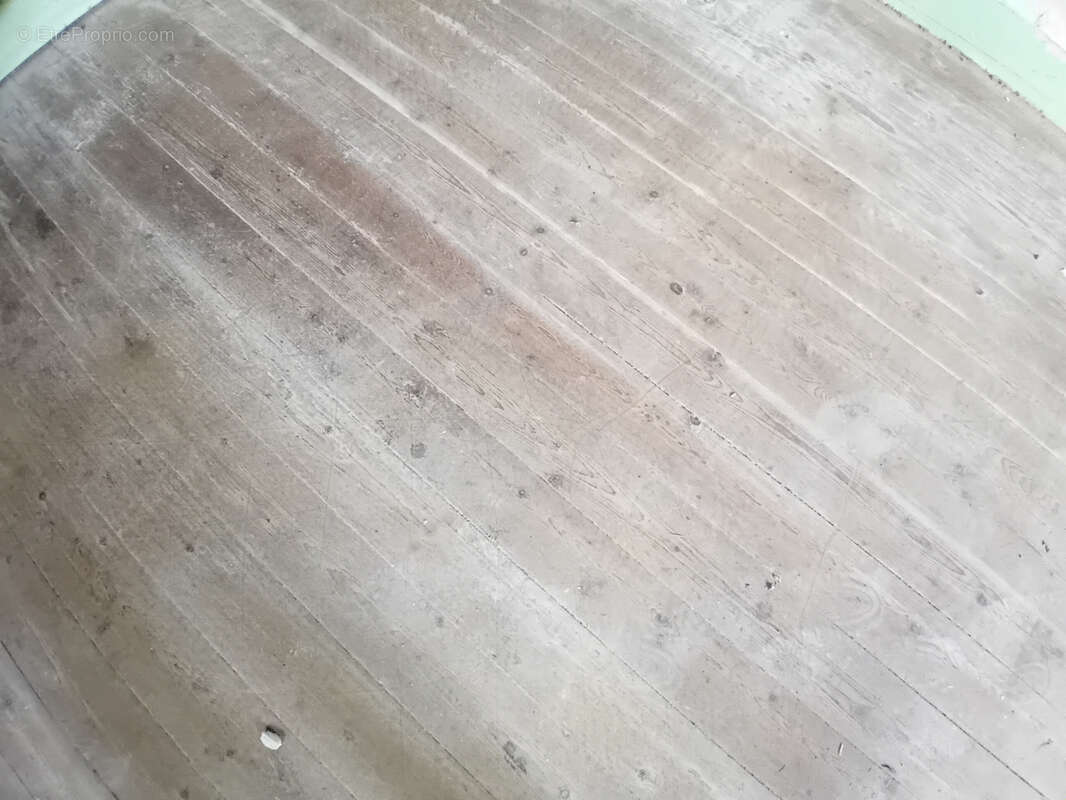 Maison à SAINT-VINCENT-DE-BOISSET