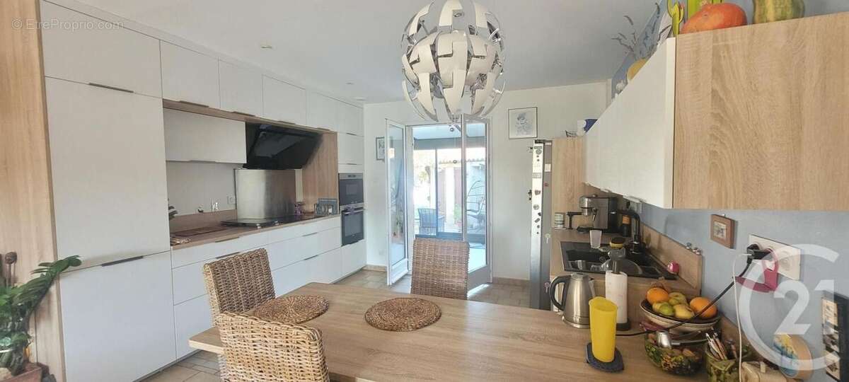 Maison à VILLENEUVE-LES-MAGUELONE