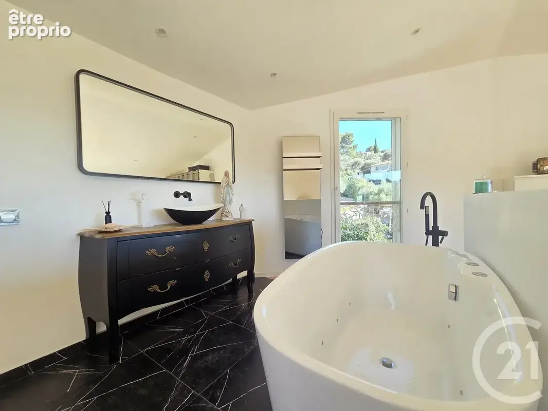 Maison 5 pièces 123 m² à vendre à Ollioules (83190) - photo 13