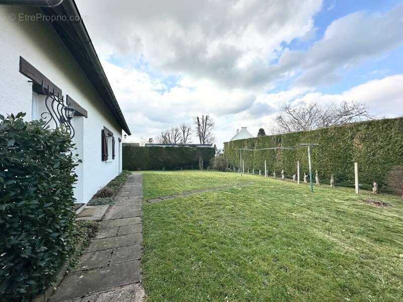 Maison traditionnelle à La Saussaye (27370) – Vallée de l’Oison  112 m² – 4 chambres – Terrain de 614 m² – Quartier calme et rec - photo 15