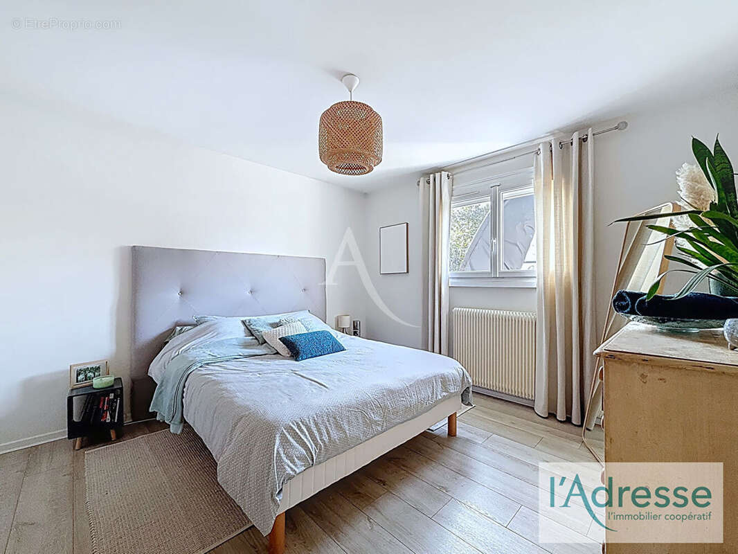 Maison à CASTELGINEST