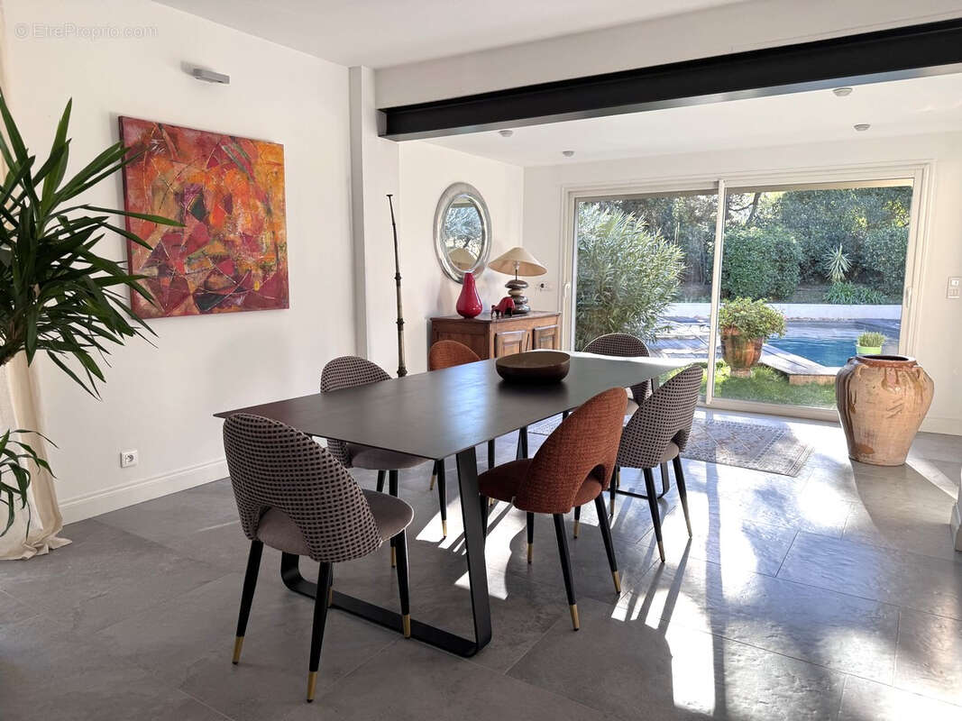 Maison à VILLENEUVE-LES-AVIGNON