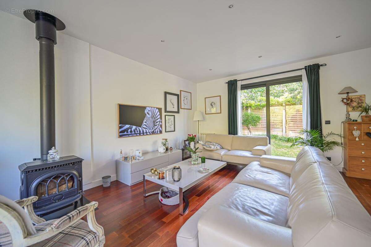 Appartement à BRY-SUR-MARNE