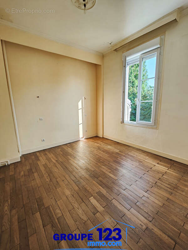 Maison avec local loué à Migennes   Vivez et investissez en un seul lieu - photo 6