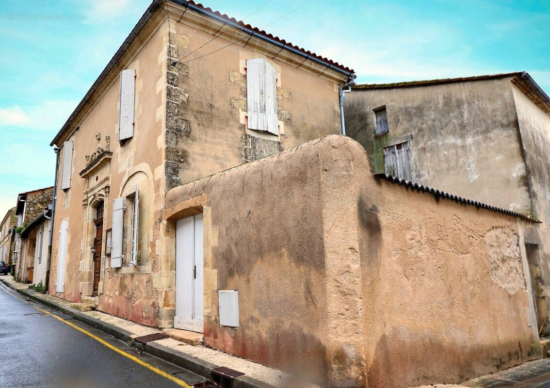 Appartement à BLAYE