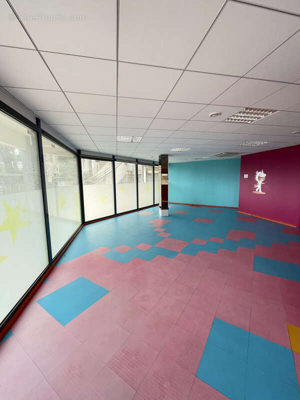 Commerce à SAN-MARTINO-DI-LOTA