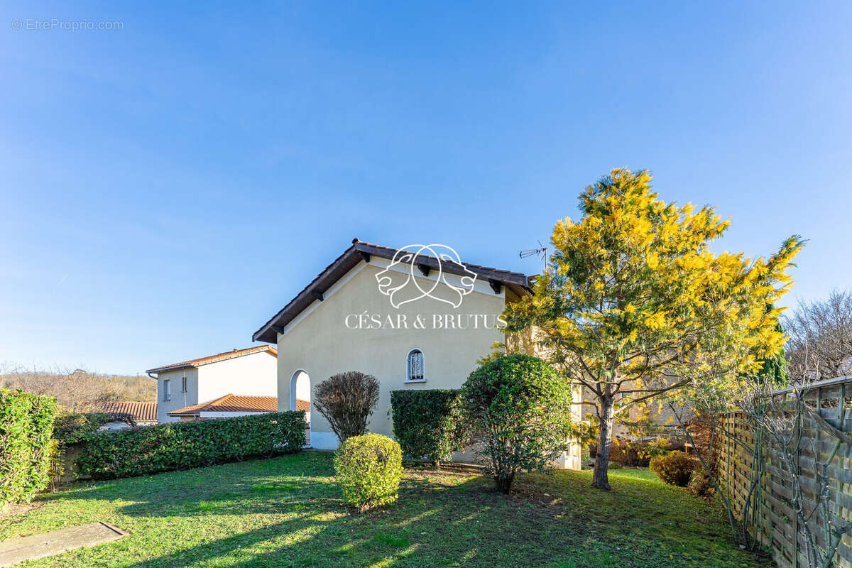 Maison à SAINT-ROMAIN-AU-MONT-D'OR