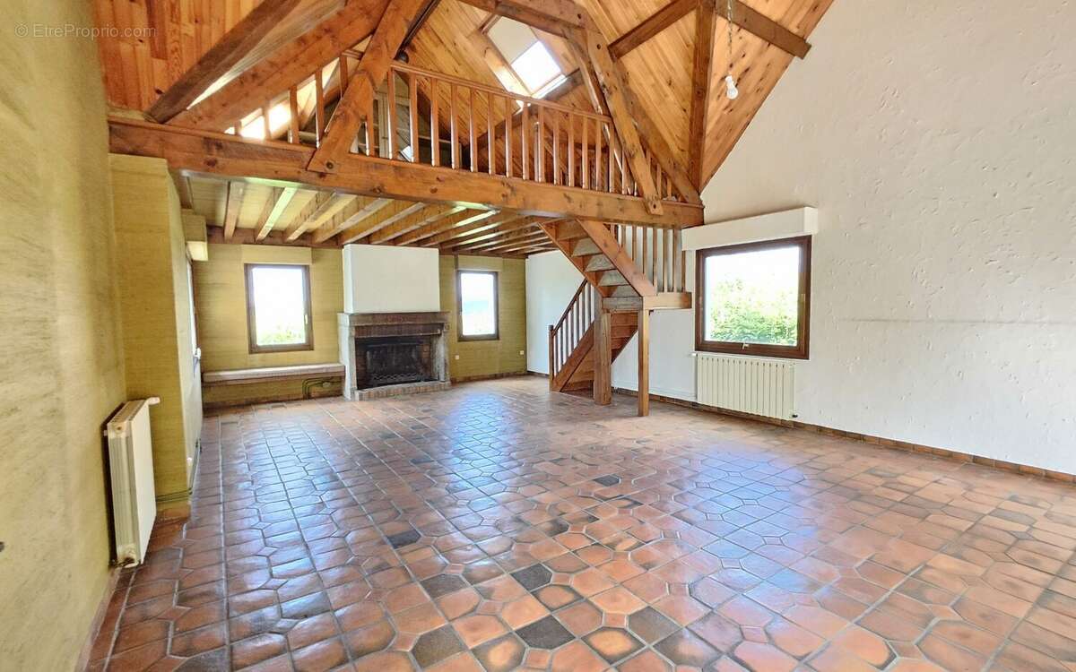 Maison à LA FOUILLOUSE