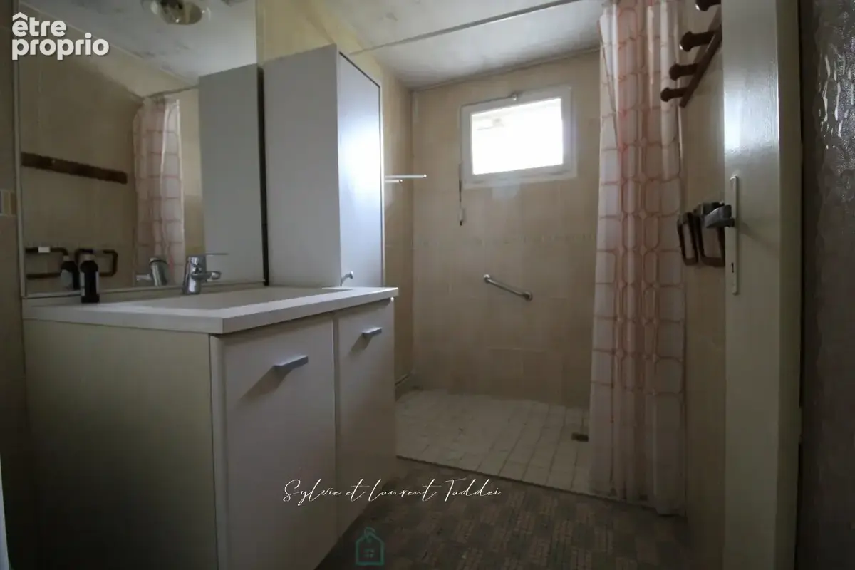 Pour amateur de pierre et de rénovation  maison en pierre de 149 m²  terrain 3 651 m² - photo 12