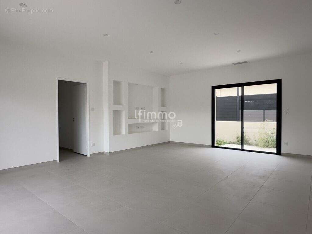 Maison à VILLEDAIGNE