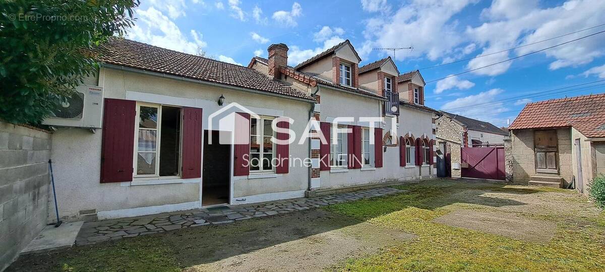 Maison 112 m² à Montargis  - photo 1