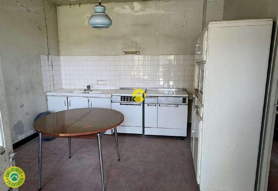 Maison à DUN-LE-PALESTEL