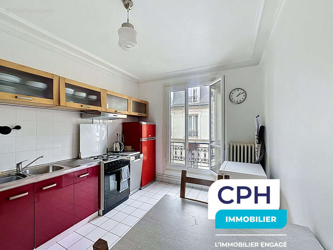 Appartement à PARIS-18E