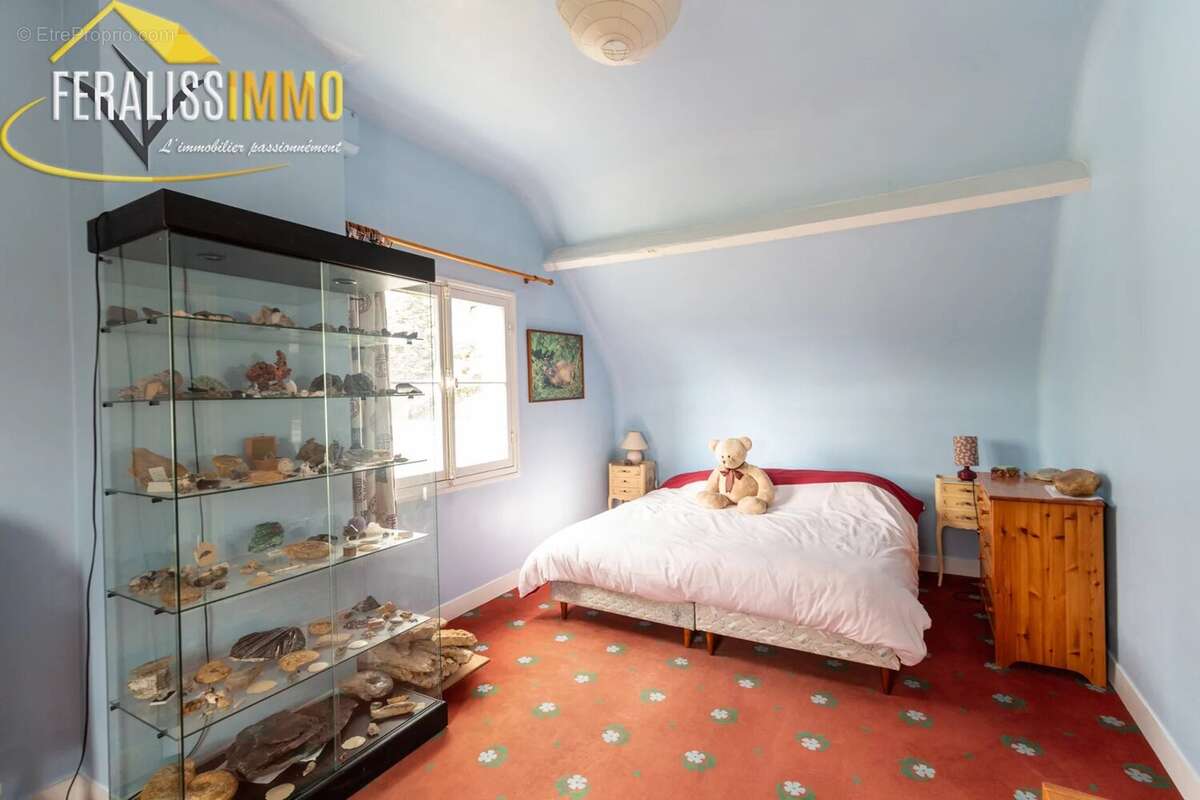 Maison à VAUX-SUR-SEINE