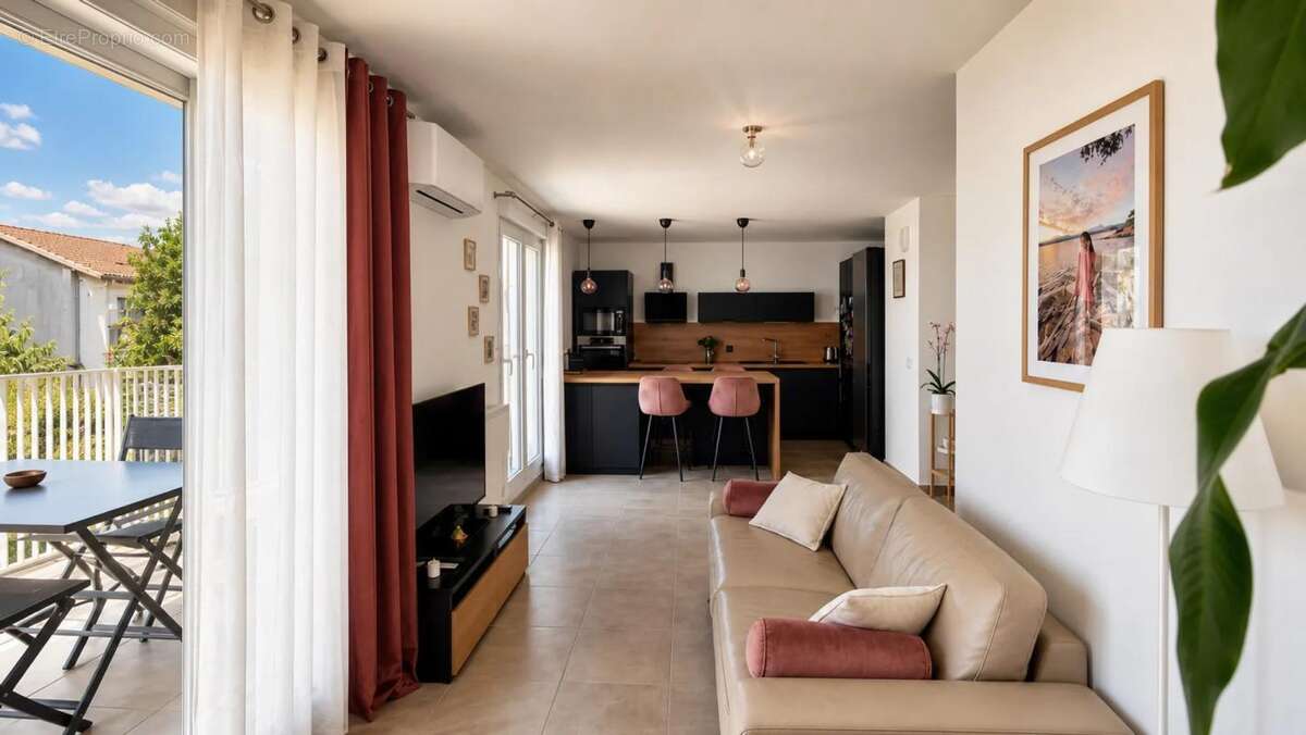 Appartement 3 pièces de 69 m² à Saint-Laurent-de-Mure - photo 2
