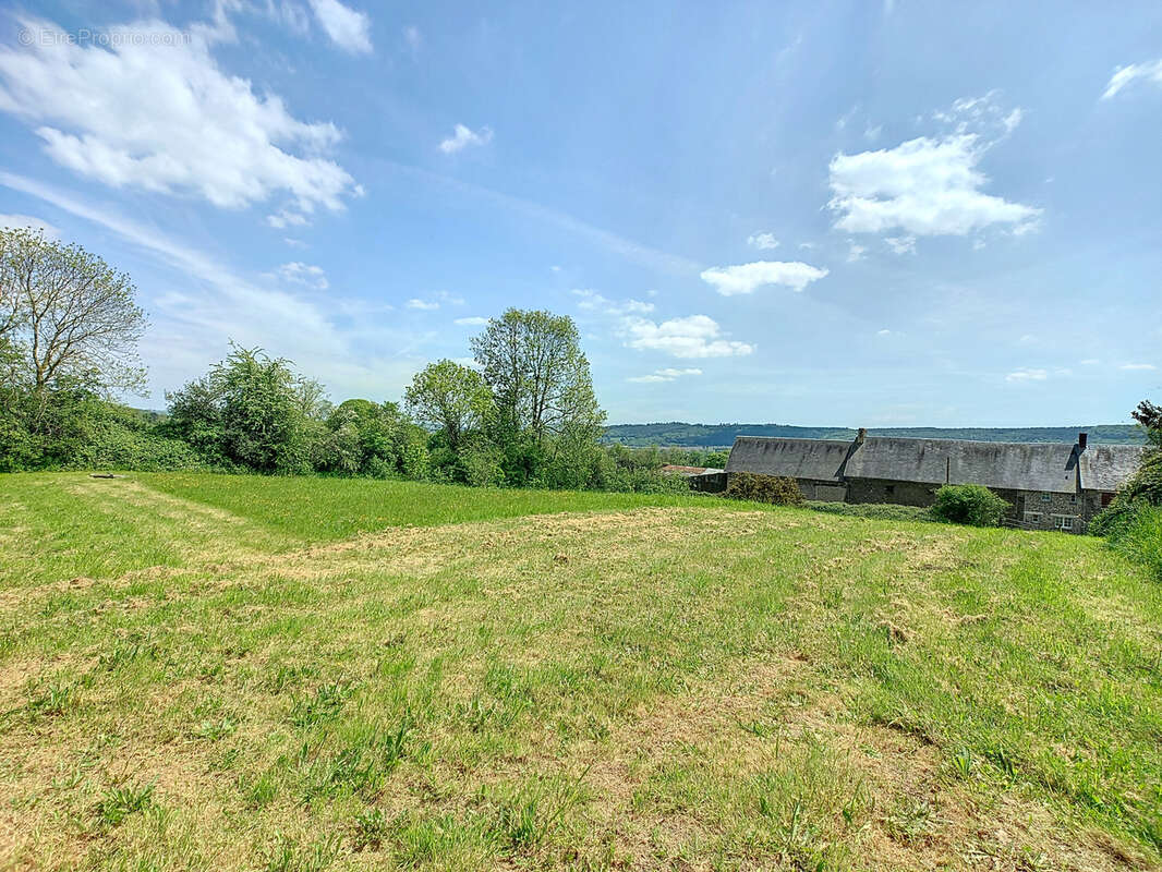 Maison à VILLERS-BOCAGE