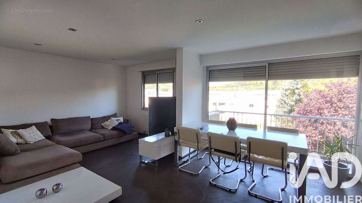 Photo 3 - Appartement à OYONNAX