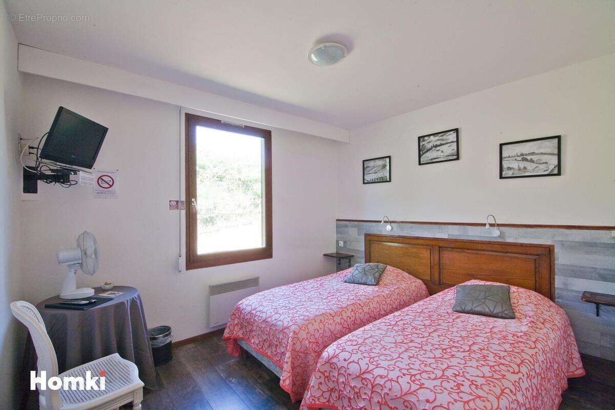 Maison à MONTLIOT-ET-COURCELLES