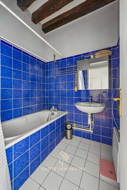 Appartement à PARIS-6E
