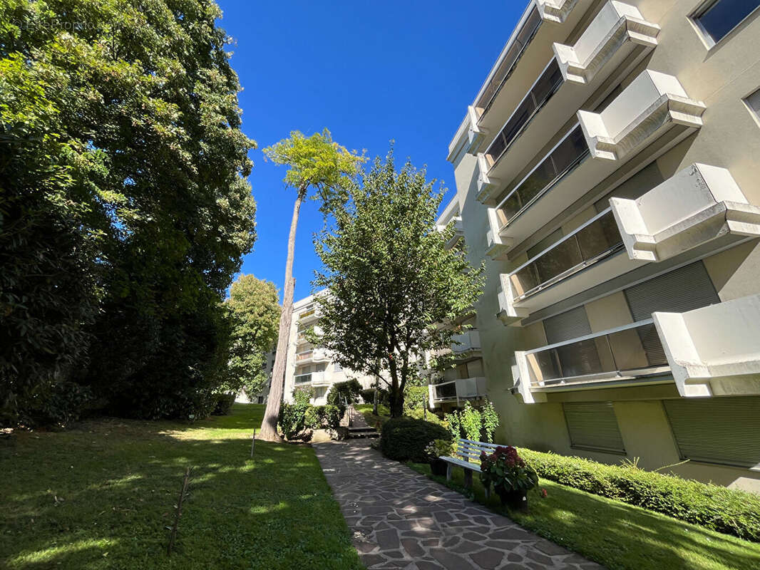 Appartement Suresnes / 3 pièces 77,77 m² / Quartier Val d'Or - photo 3