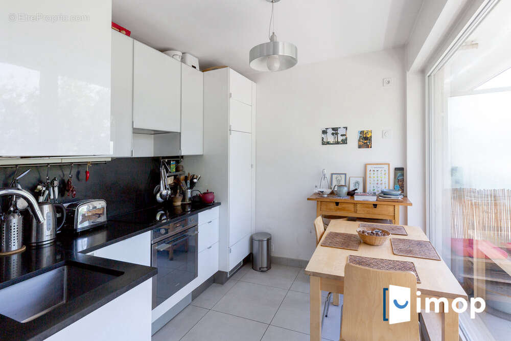 Appartement à PARIS-19E