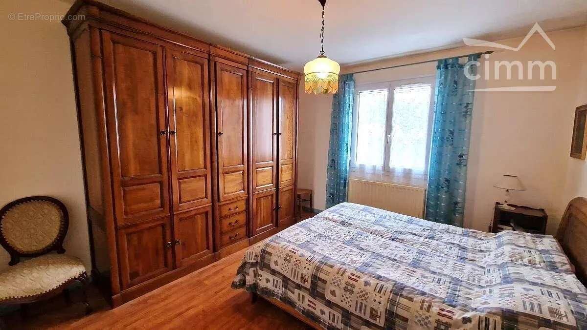 Maison à SAINT-JUNIEN